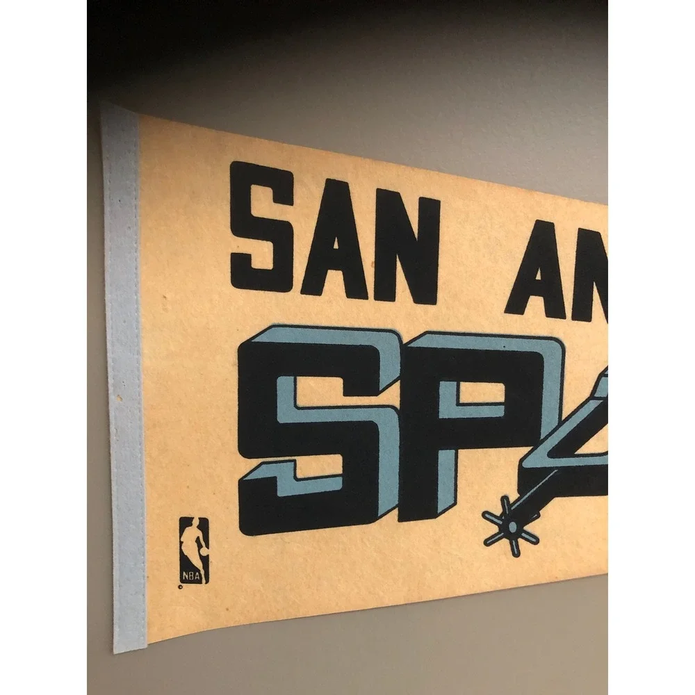 Vintage San Antonio Spurs NBA Felt Pennant 12x30 Cream Black Steel Blue/Gray